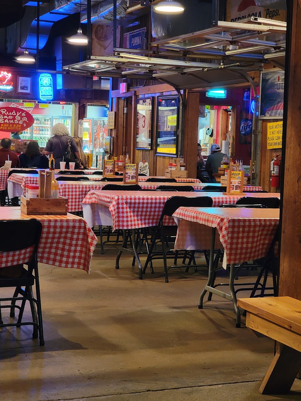 Rudys "Country Store" and Bar-B-Q | restaurant | 2780 Frontage Rd #77/83, Brownsville, TX 78526, USA | 9565422532 OR +1 956-542-2532