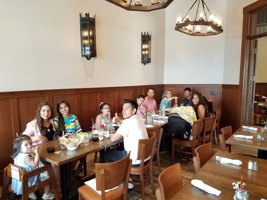 Los Arroyos | restaurant | 11503 Spring Mill Rd #100, Carmel, IN 46032, USA | 3178101747 OR +1 317-810-1747