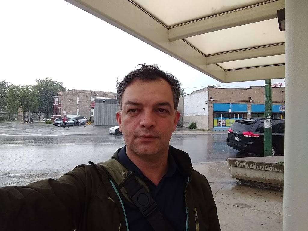 T J Gyros | restaurant | 5945 W Division St, Chicago, IL 60651, USA | 7732615500 OR +1 773-261-5500