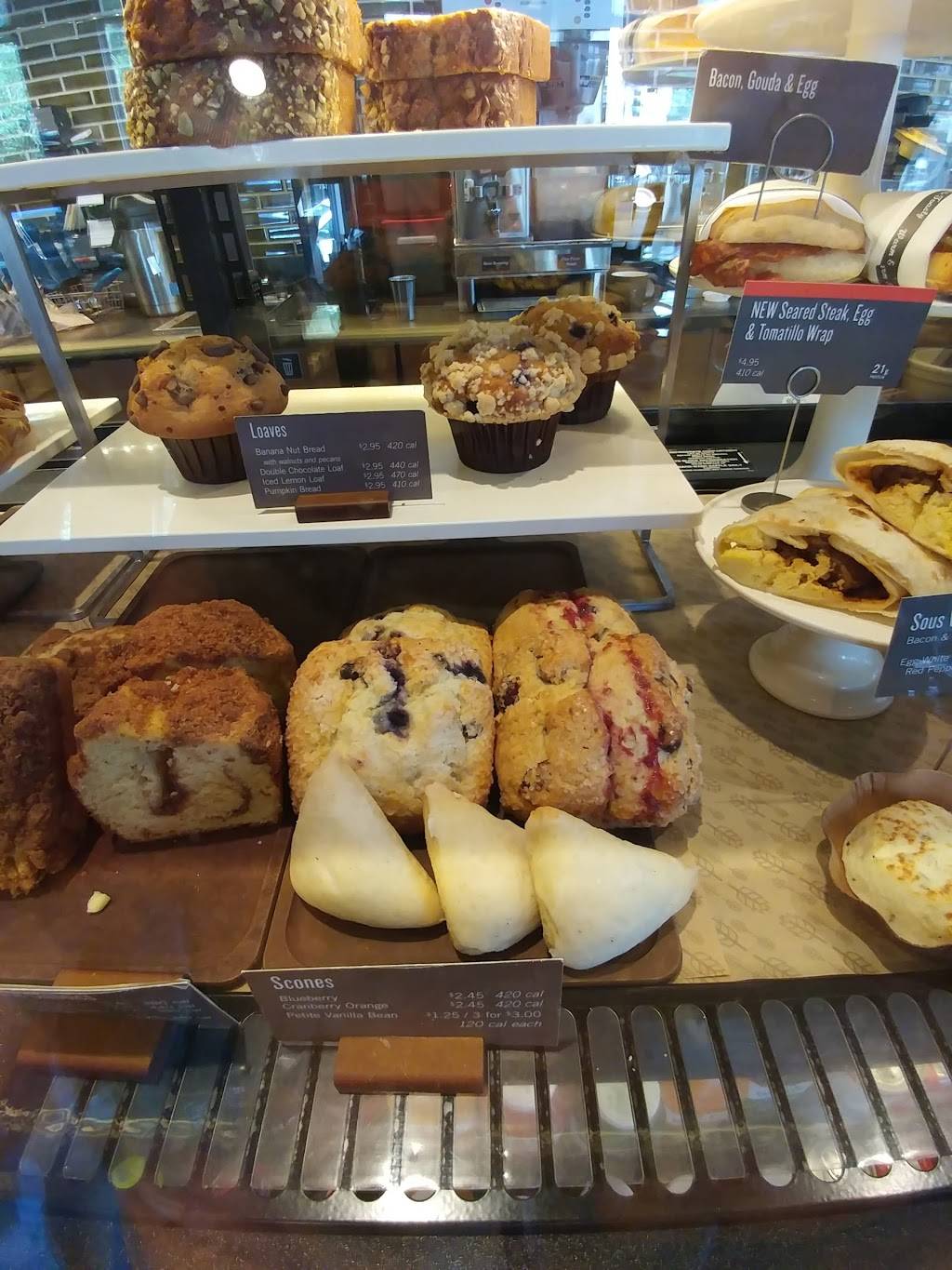 Starbucks | cafe | 4553-4557 N Lincoln Ave, Chicago, IL 60625, USA | 7738785609 OR +1 773-878-5609