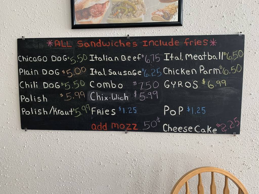 D’s Dogs | restaurant | 722 E 2nd St, Merrill, WI 54452, USA | 7157221500 OR +1 715-722-1500