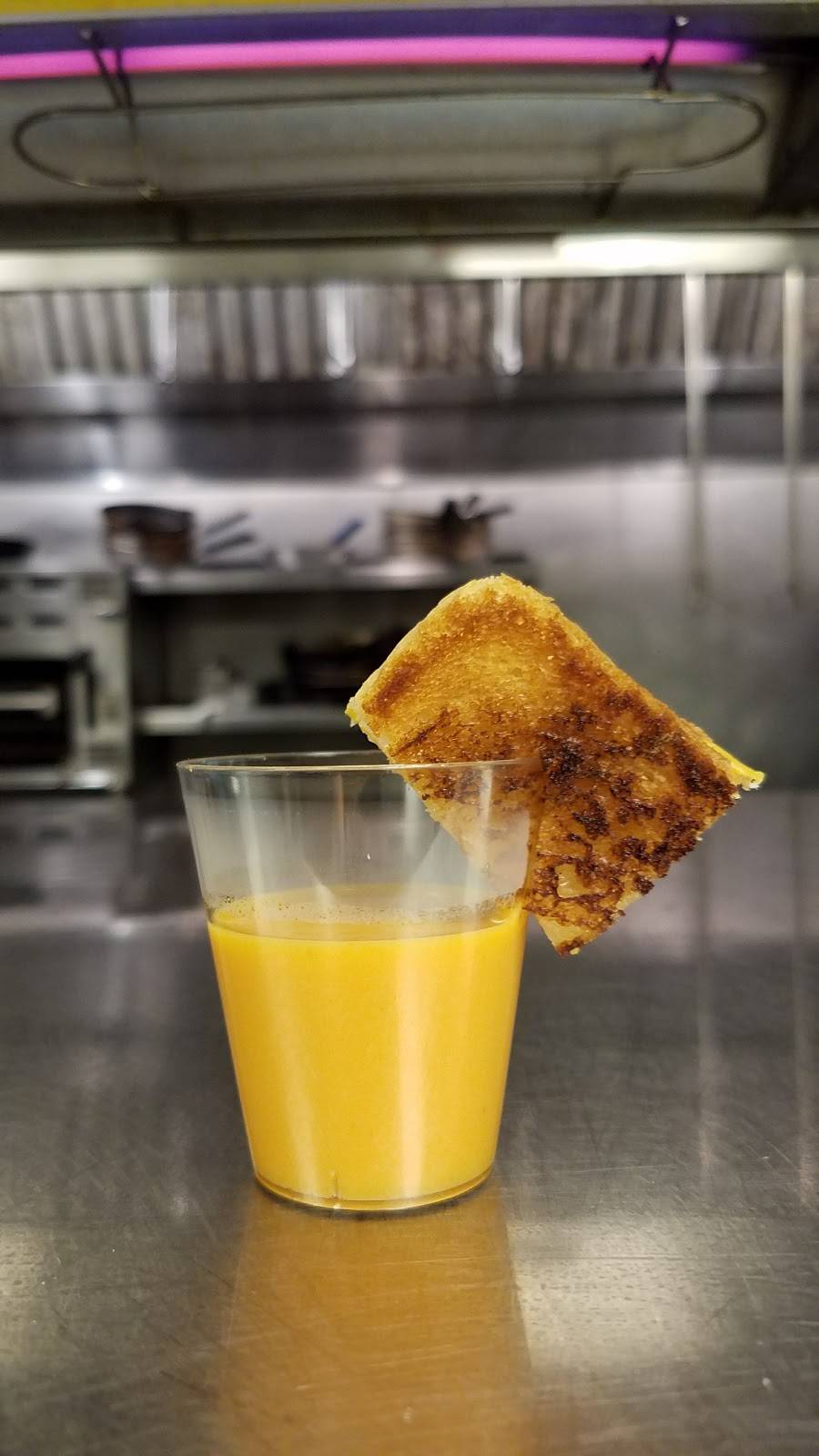 Viper Alley | restaurant | 275 Parkway Dr, Lincolnshire, IL 60069, USA | 8474995000 OR +1 847-499-5000