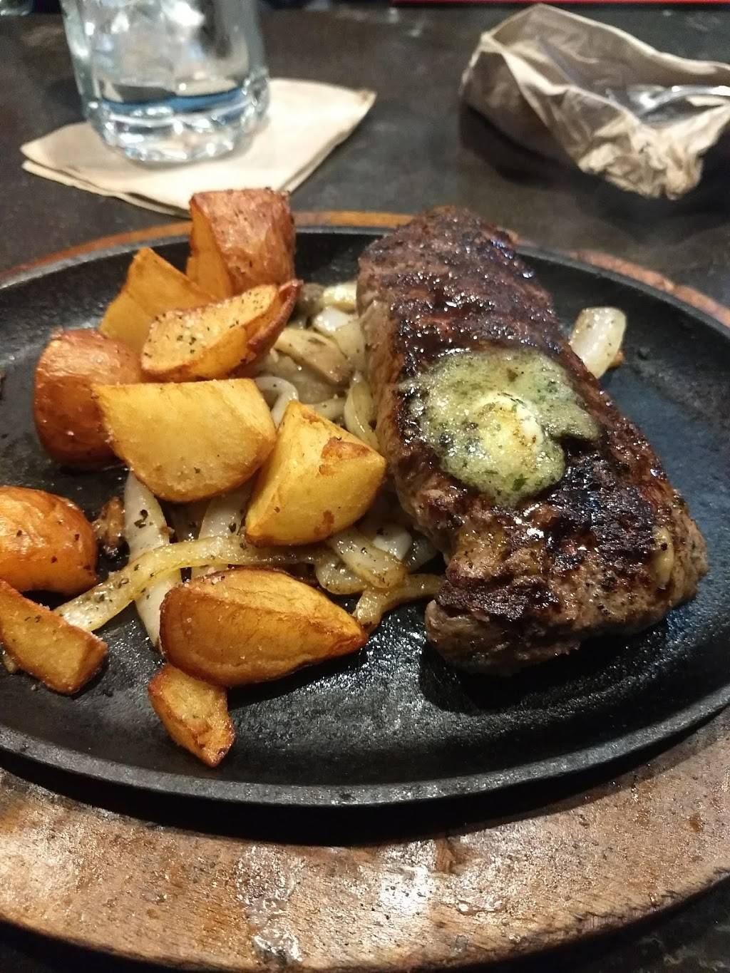 Applebees Grill + Bar | restaurant | 2501 E Lohman Ave, Las Cruces, NM 88011, USA | 5755223292 OR +1 575-522-3292