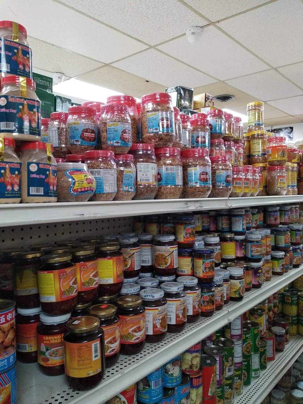 Alounemay Asian Market & Lao Kitchen | restaurant | 2601 W Gate City Blvd, Greensboro, NC 27403, USA | 3368751120 OR +1 336-875-1120