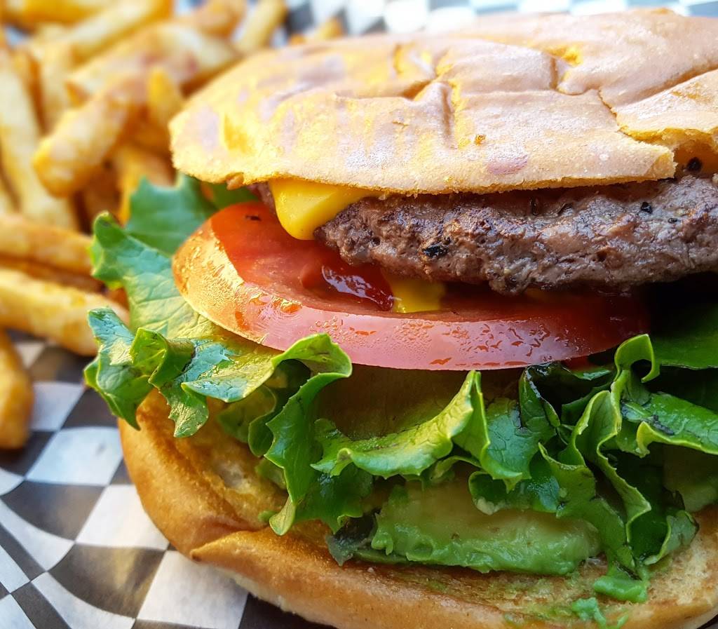 Grinderz | restaurant | 7561 Center Ave #53, Huntington Beach, CA 92647, USA | 7148952800 OR +1 714-895-2800