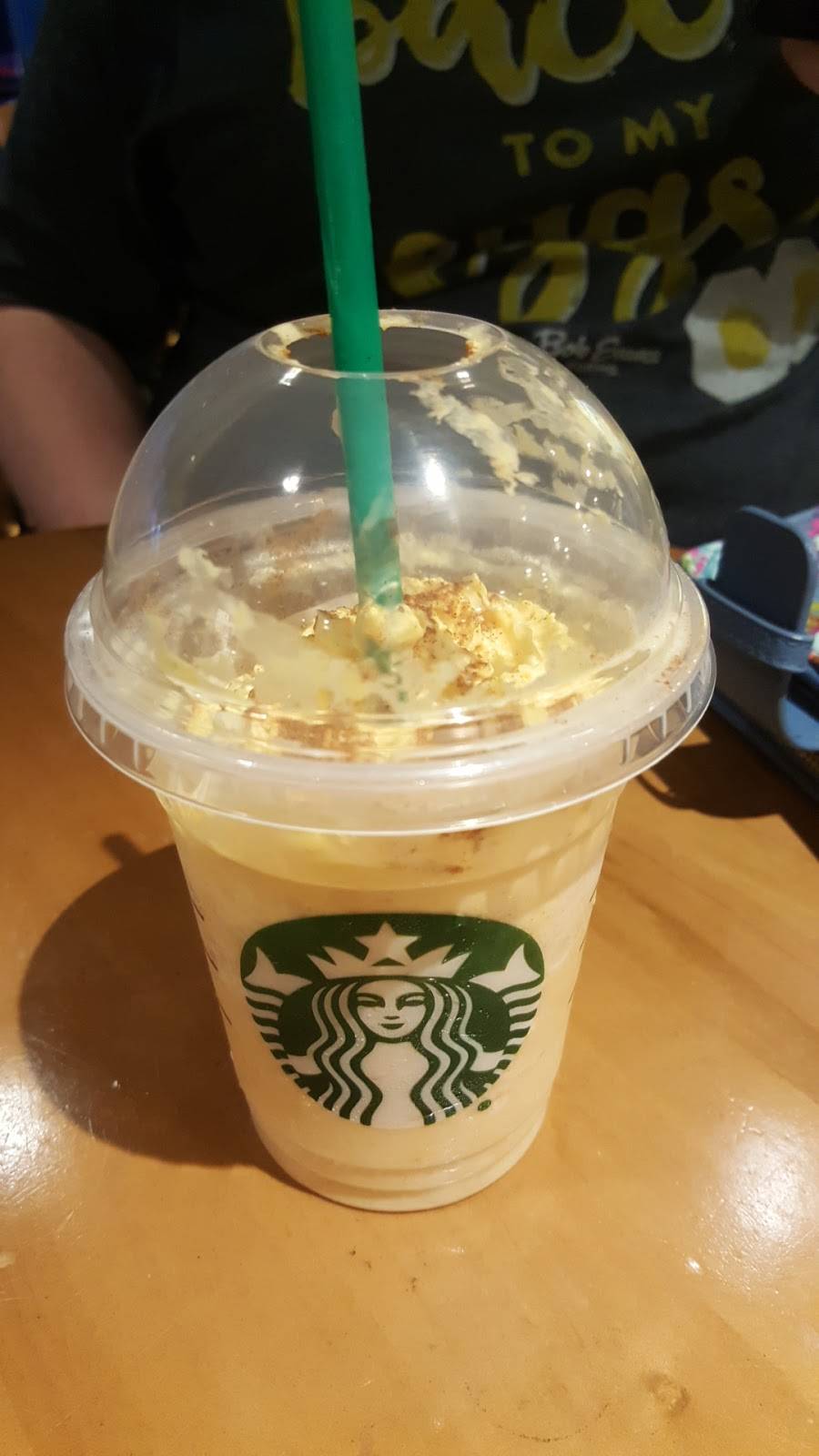 Starbucks | cafe | 17 Chaplin Road, Morgantown, WV 26501, USA | 6812093917 OR +1 681-209-3917