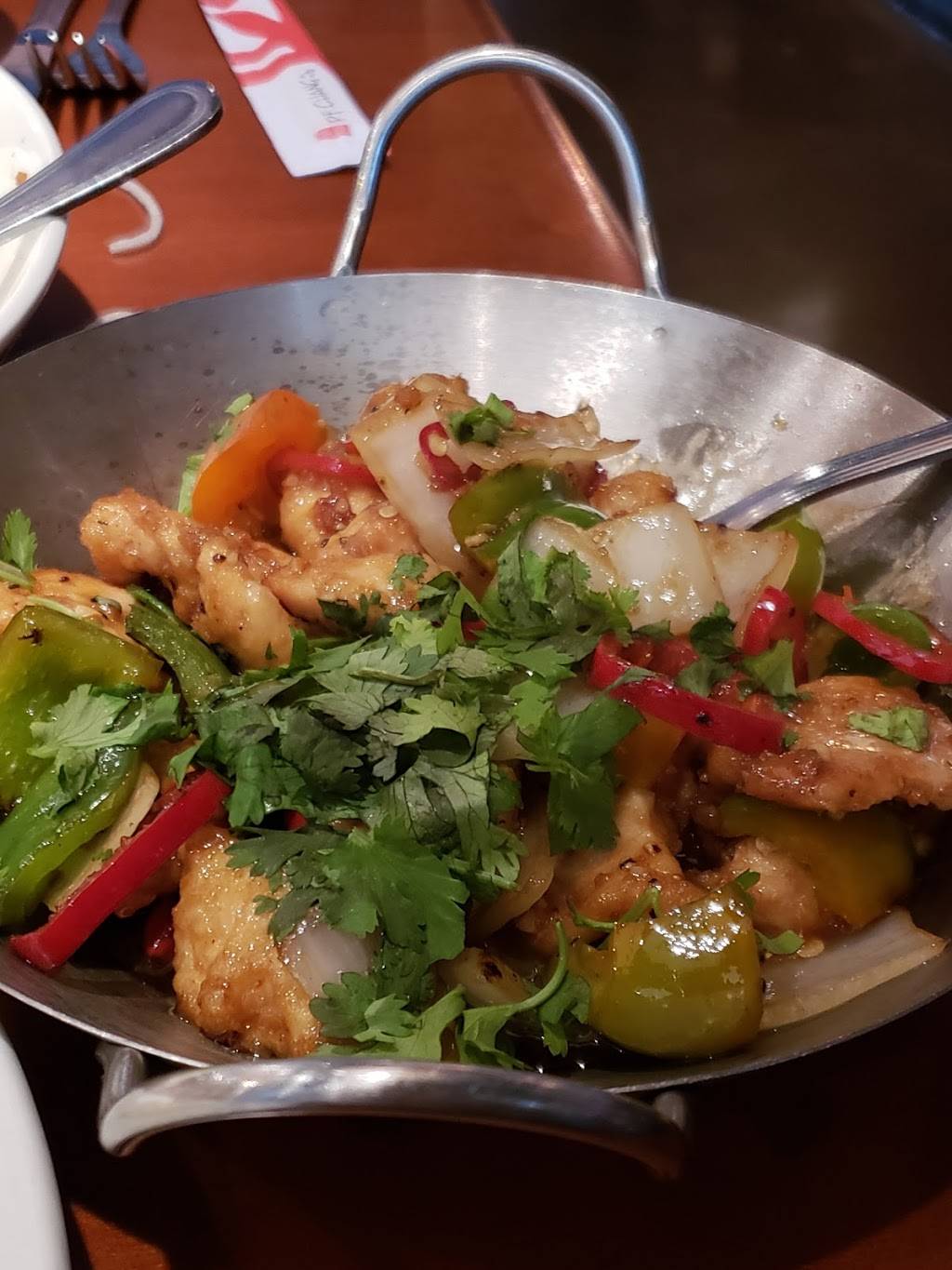 P.F. Changs | restaurant | 2361 Fountain Square Dr, Lombard, IL 60148, USA | 6306529977 OR +1 630-652-9977