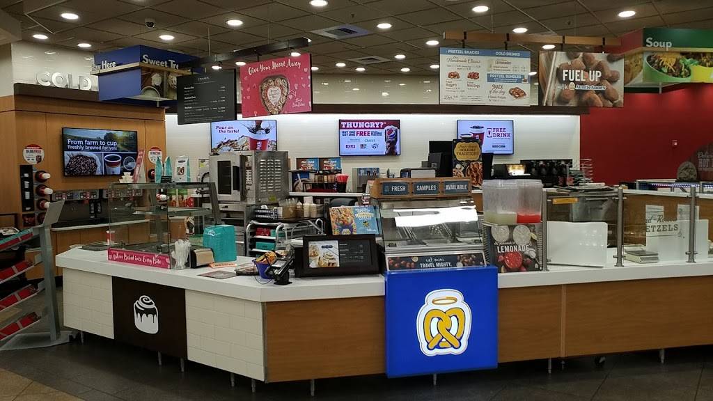 Auntie Annes | restaurant | 4444 Commerce Lane, Orland, CA 95963, USA | 5308650108 OR +1 530-865-0108