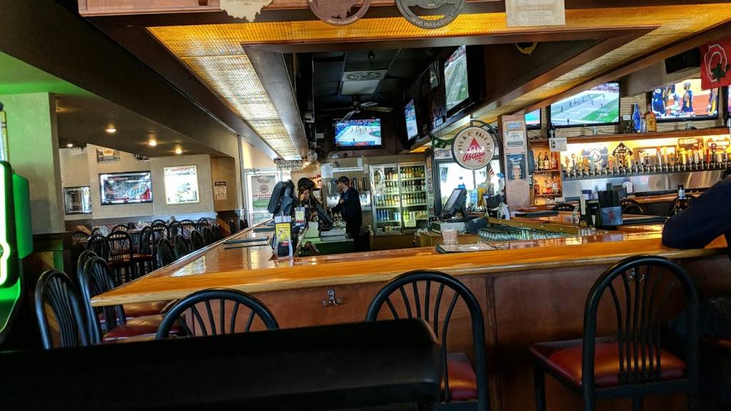 Luckys Grille | restaurant | 5387 Roberts Rd, Hilliard, OH 43026, USA | 6147717766 OR +1 614-771-7766