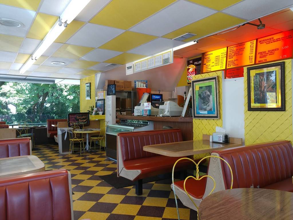 Giant Drive In | restaurant | 15840 Boones Ferry Rd, Lake Oswego, OR 97035, USA | 5036360255 OR +1 503-636-0255