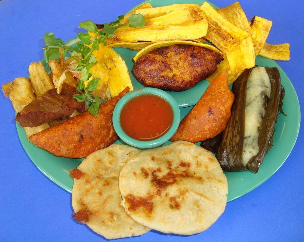 Salvadoreno Restaurant | restaurant | 330 S Gilbert Rd #20, Mesa, AZ 85204, USA | 4809645577 OR +1 480-964-5577