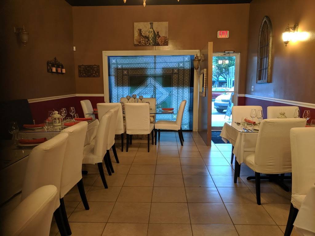 Cafe Aroma | restaurant | 7891 W Sample Rd, Coral Springs, FL 33065, USA | 9546033535 OR +1 954-603-3535