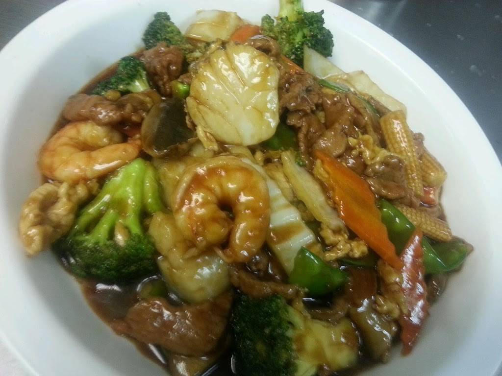 Billy Lee Chop Suey House | meal takeaway | 642 Hebron Rd, Heath, OH 43056, USA | 7402810832 OR +1 740-281-0832