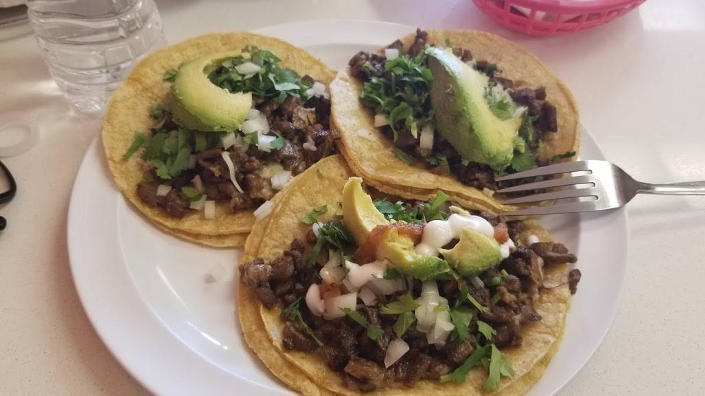 The Golden Village Mexican Restaurant | restaurant | 3619 W North Ave, Chicago, IL 60647, USA | 7733608134 OR +1 773-360-8134