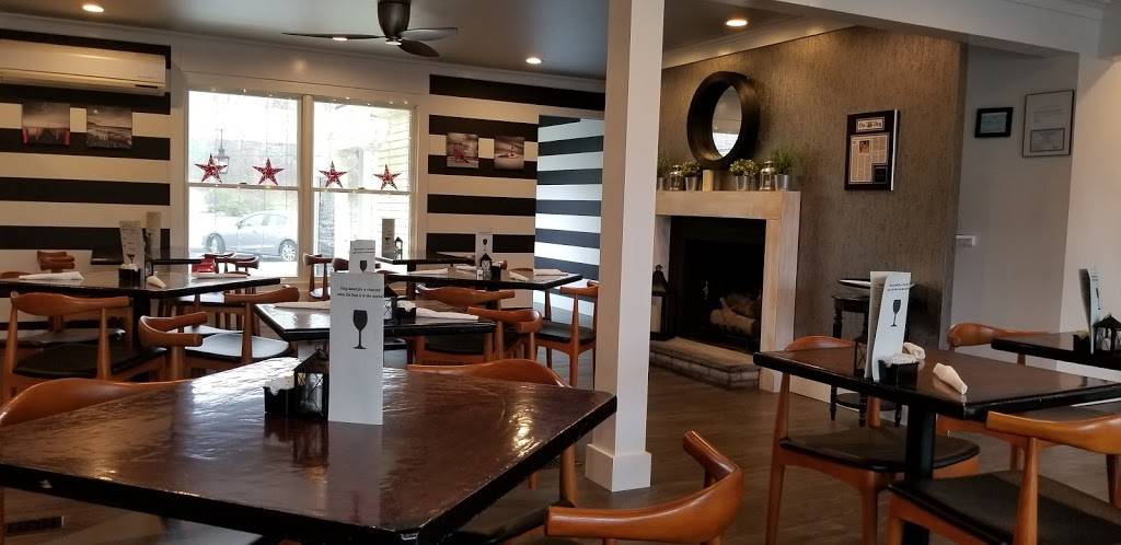 Dock 11 Cafe | restaurant | 11 Halls Rd, Old Lyme, CT 06371, USA | 8604340011 OR +1 860-434-0011