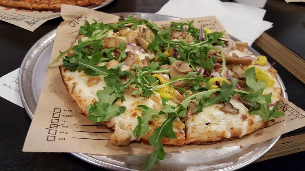 Rapid Fired Pizza | restaurant | 852 S Main St, Bowling Green, OH 43402, USA | 4198064415 OR +1 419-806-4415