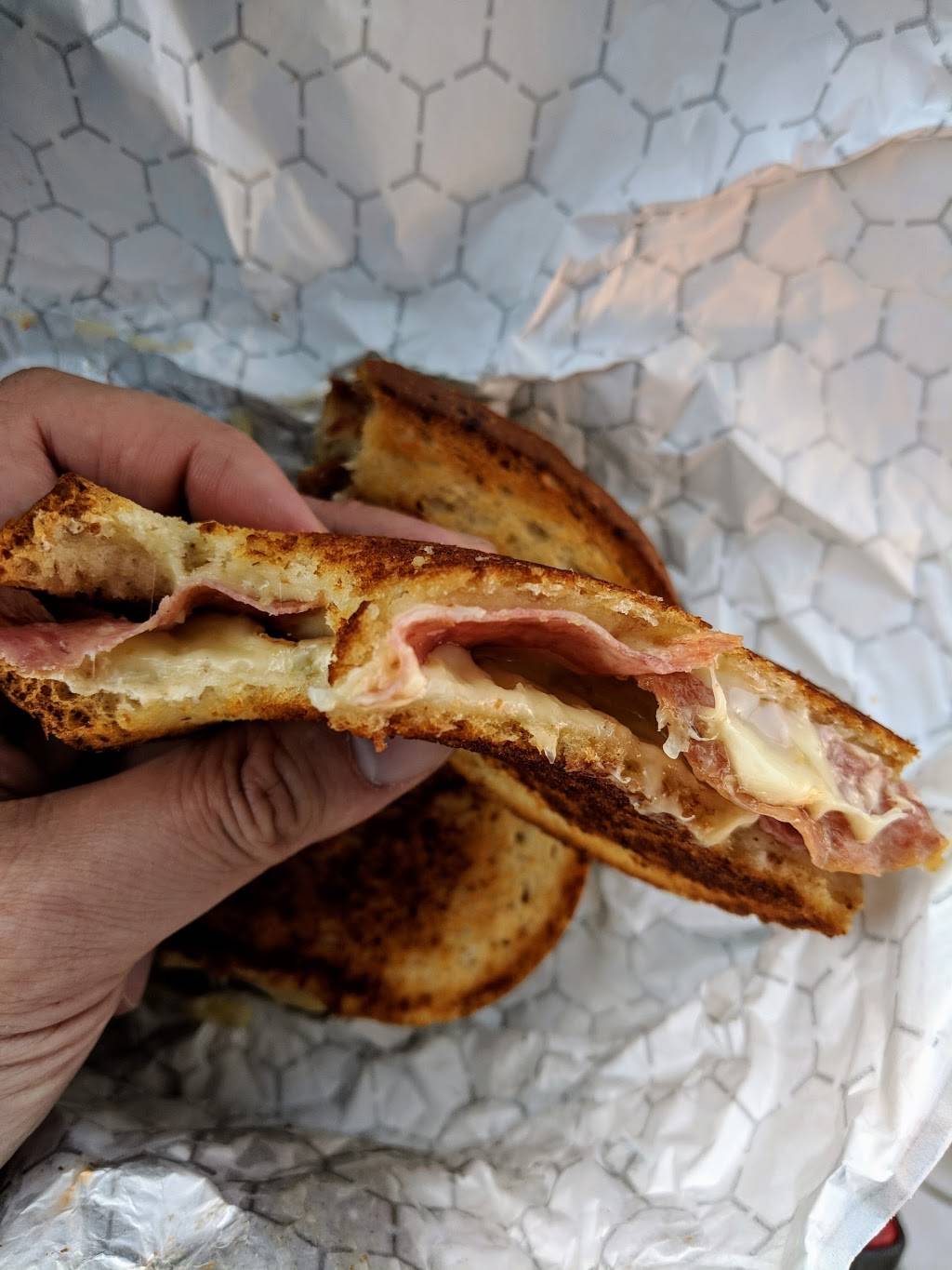 Dufners Deli | meal takeaway | 3900 Vinewood Ln N #4, Minneapolis, MN 55441, USA | 7635539375 OR +1 763-553-9375