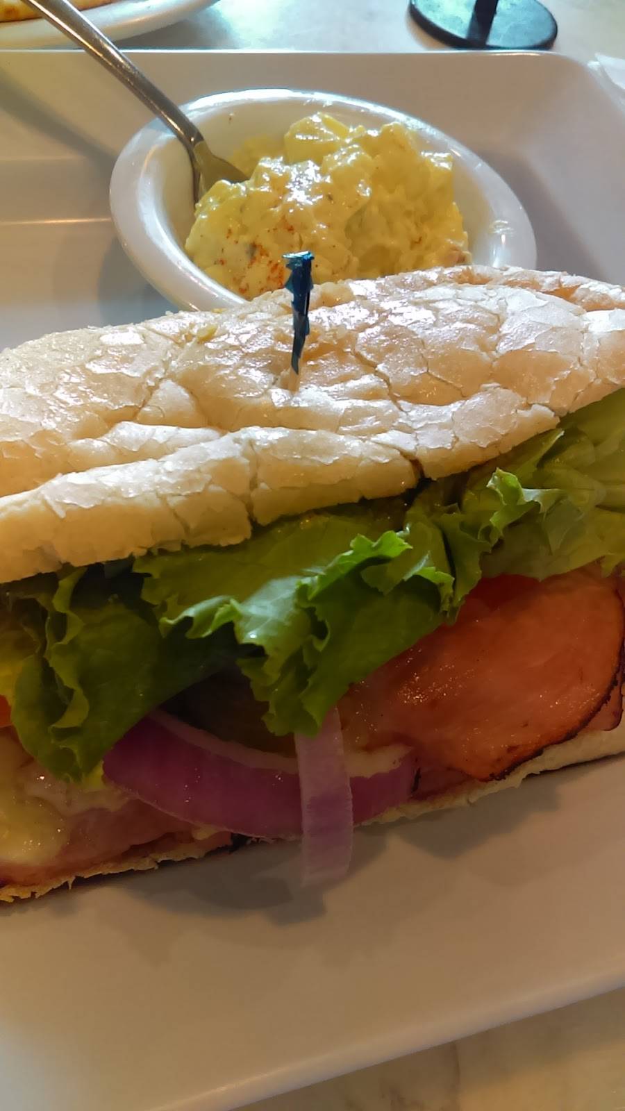 McAlisters Deli | restaurant | 4950 Centre Pointe Dr, Charleston, SC 29418, USA | 8437253344 OR +1 843-725-3344