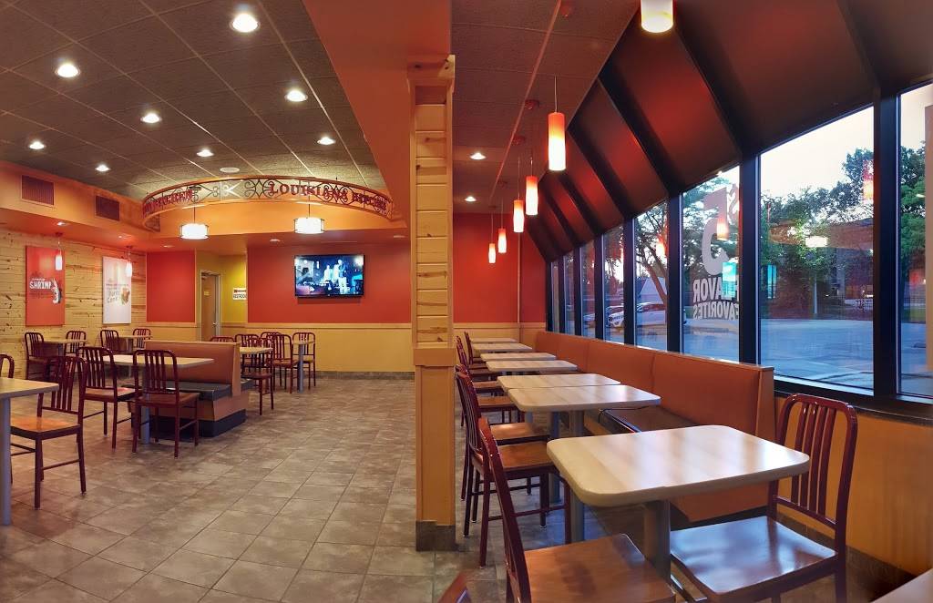 Popeyes Louisiana Kitchen | restaurant | 2844 Fish Hatchery Rd, Fitchburg, WI 53713, USA | 6082681606 OR +1 608-268-1606