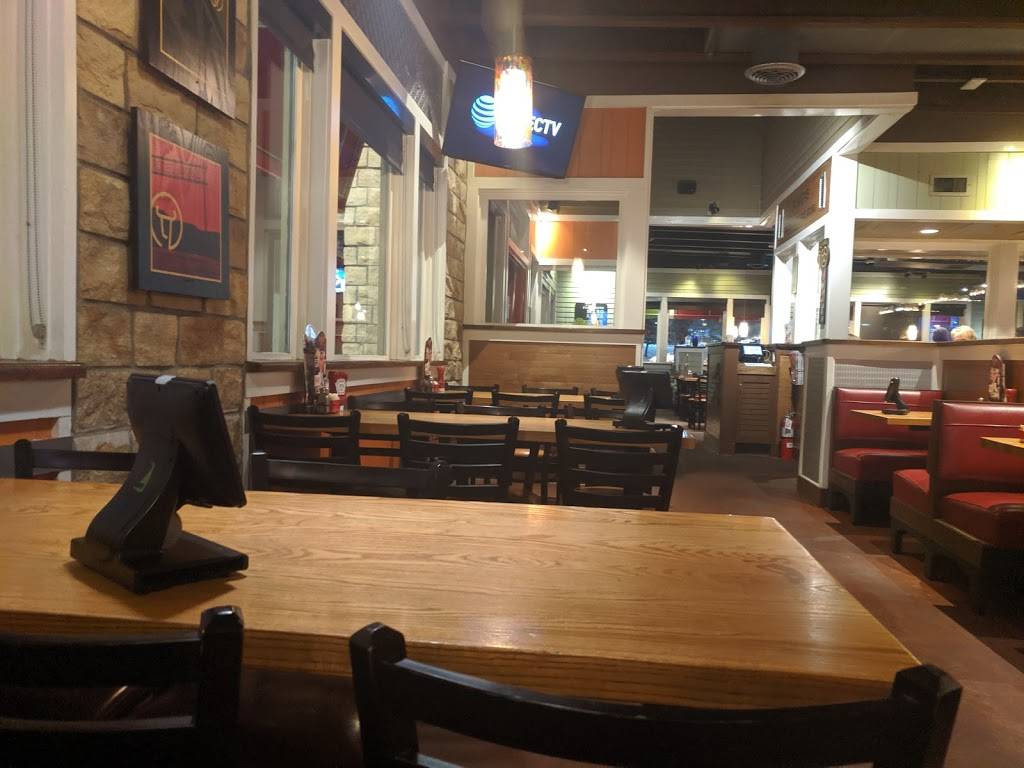 Chilis Grill & Bar | restaurant | 2890 New Center Point, Colorado Springs, CO 80922, USA | 7196386200 OR +1 719-638-6200