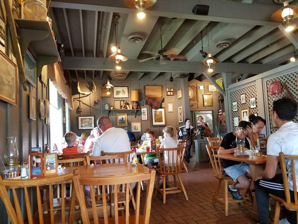 Cracker Barrel Old Country Store | restaurant | 2441 FL-16, St. Augustine, FL 32092, USA | 9048299222 OR +1 904-829-9222