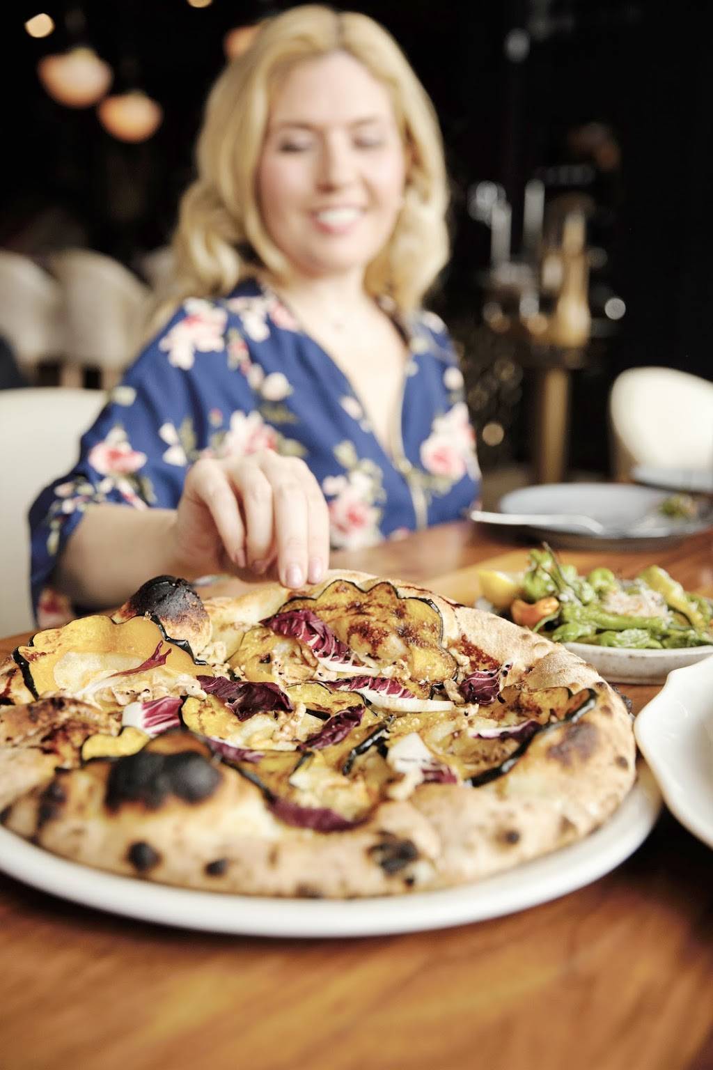 LOCALE AURORA Restaurant & Bar | restaurant | 14845 Yonge St, Aurora, ON L4G 1N1, Canada | 9055034800 OR +1 905-503-4800