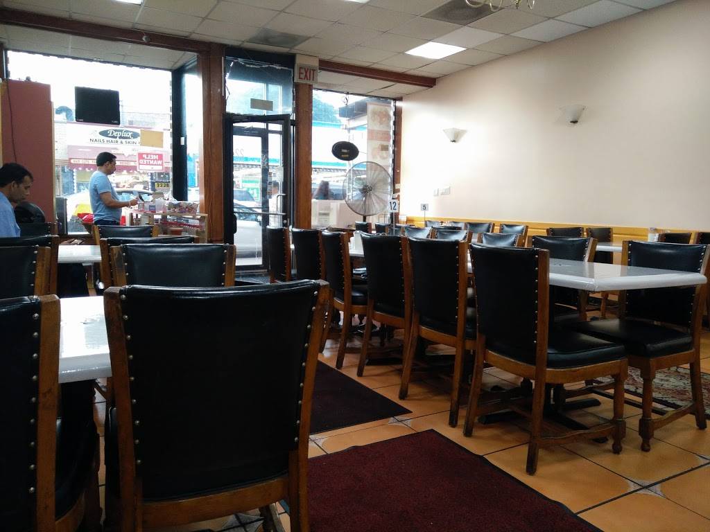 Naan On Devon | restaurant | 2241 W Devon Ave, Chicago, IL 60659, USA | 7732627676 OR +1 773-262-7676