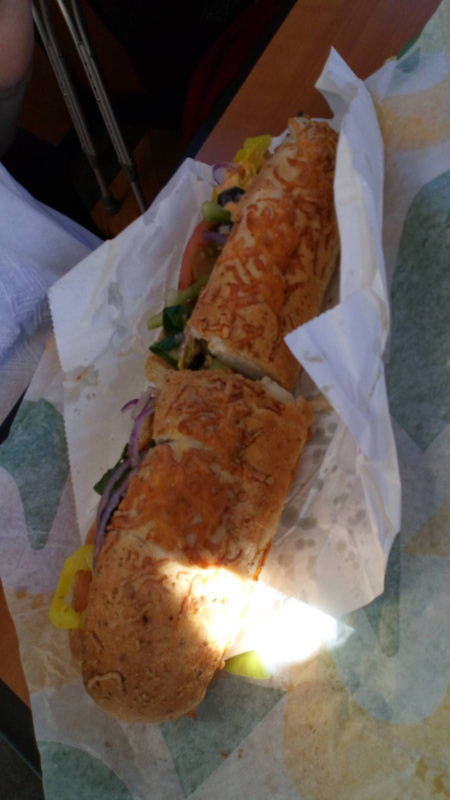 Subway | restaurant | 3501 8th St SW, Altoona, IA 50009, USA | 5159671628 OR +1 515-967-1628