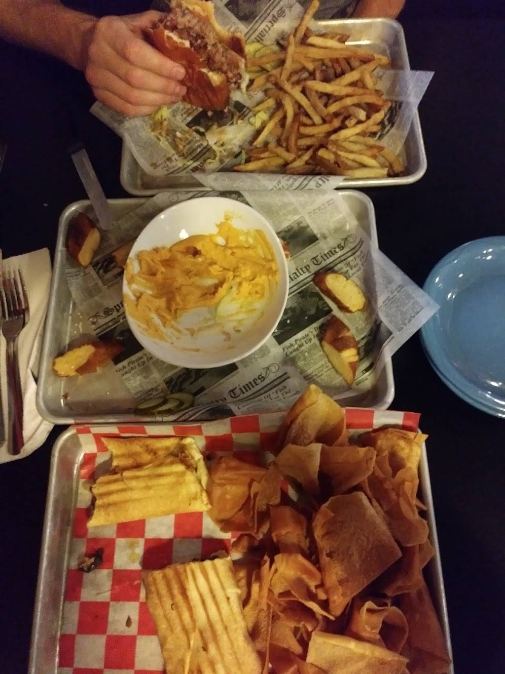 Sardinis Good Time Eatery | restaurant | 535 W Alexis Rd, Toledo, OH 43612, USA | 4192141231 OR +1 419-214-1231