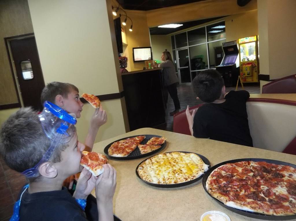 Cousin Vinnys Pizza | meal delivery | 5563 Old Troy Pike, Huber Heights, OH 45424, USA | 9374549600 OR +1 937-454-9600