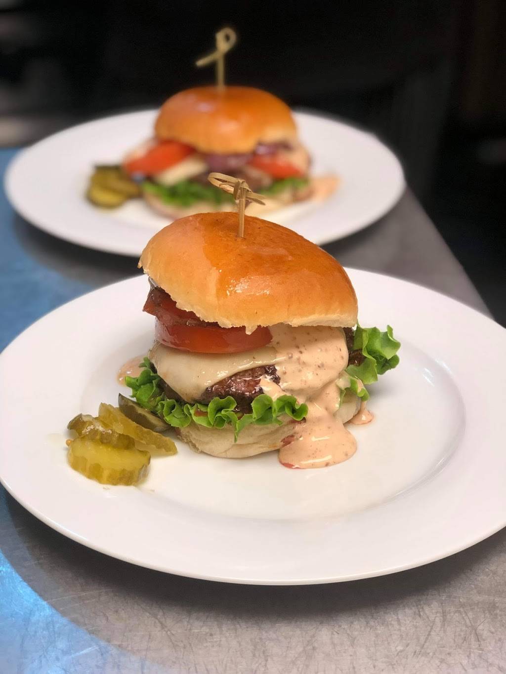 Bites & Bubbles | restaurant | 912 N Mills Ave, Orlando, FL 32803, USA | 4072705085 OR +1 407-270-5085