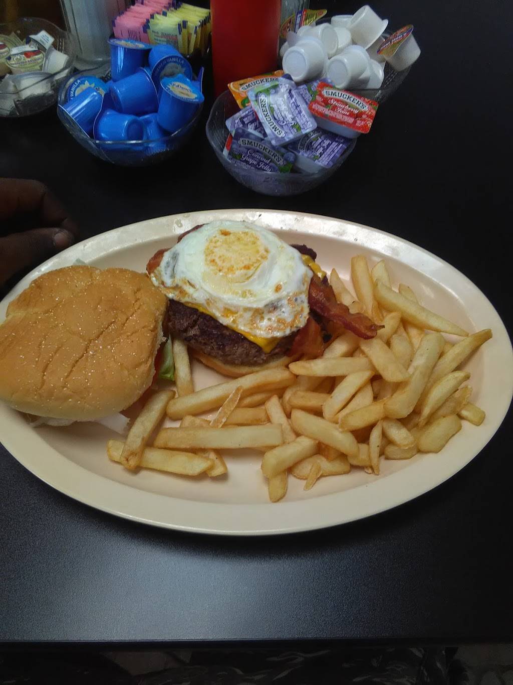 Heffers Kountry Cafe | restaurant | 603 S Yonge St, Ormond Beach, FL 32174, USA | 3866777544 OR +1 386-677-7544