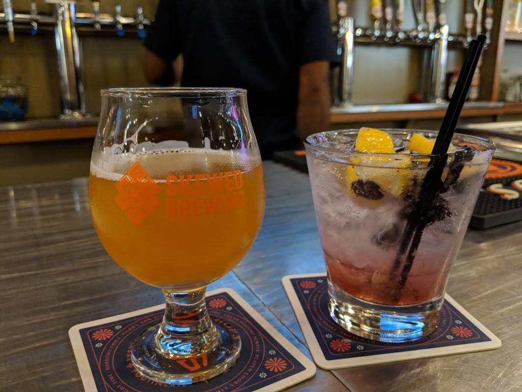 Skewed Brewing | restaurant | 21182 Salmon Run Mall Loop W, Watertown, NY 13601, USA | 3157882337 OR +1 315-788-2337