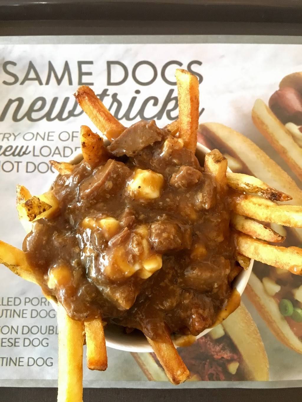 New York Fries - Carlingwood Mall | restaurant | 2121 Carling Ave Unit 725, Ottawa, ON K2A 1H2, Canada | 6137293713 OR +1 613-729-3713