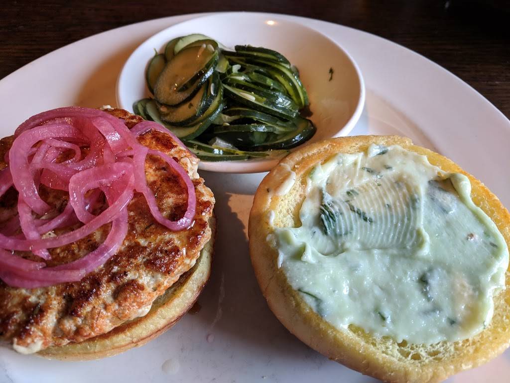 Burtons Grill | restaurant | 1875 US-17, Mt Pleasant, SC 29464, USA | 8436062590 OR +1 843-606-2590