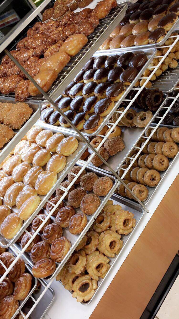 Dannys Donuts | restaurant | 975 Dawsonville Hwy Suite 19, Gainesville, GA 30501, USA | 4708926511 OR +1 470-892-6511