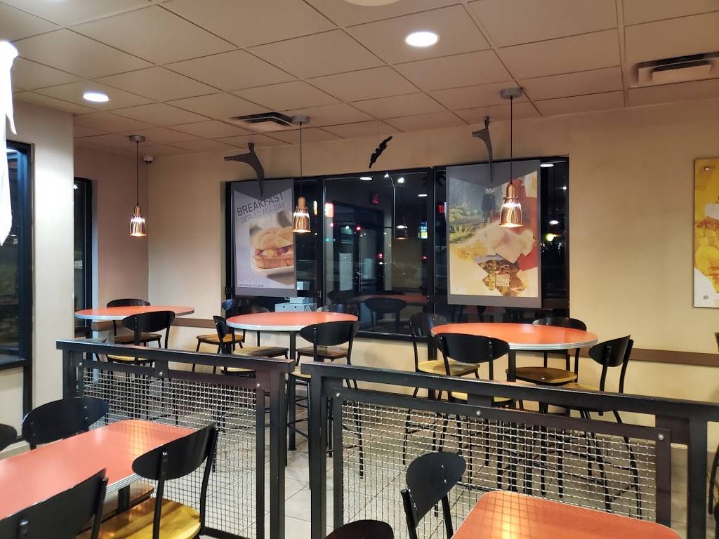 Jack in the Box | restaurant | 1115 McRae Blvd, El Paso, TX 79925, USA | 9155946608 OR +1 915-594-6608