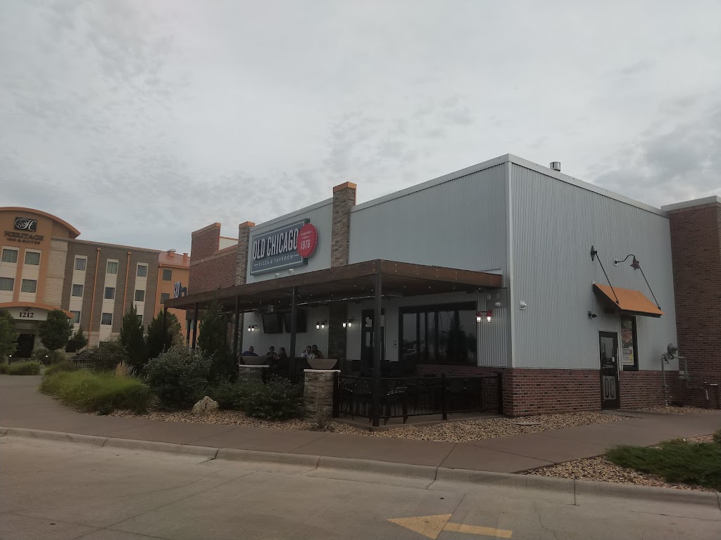 Old Chicago Pizza + Taproom | restaurant | 1010 Stone Creek Dr, Garden City, KS 67846, USA | 6208055086 OR +1 620-805-5086