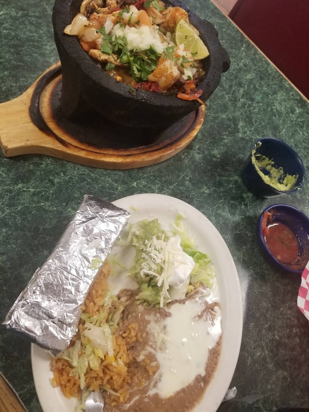 Los Tequilas | restaurant | 826 N 9th St, Sapulpa, OK 74066, USA | 9182270031 OR +1 918-227-0031