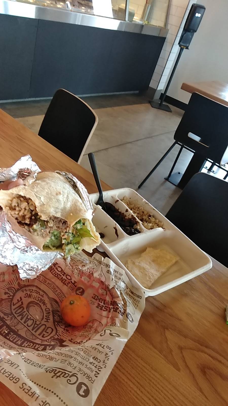 Chipotle Mexican Grill | restaurant | 450 Mall Dr Ste 130, Danville, VA 24540, USA | 4347921715 OR +1 434-792-1715