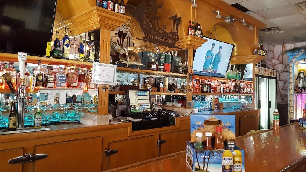 Puerto Escondido | restaurant | 509 N Chicago St, Joliet, IL 60432, USA | 8157275150 OR +1 815-727-5150