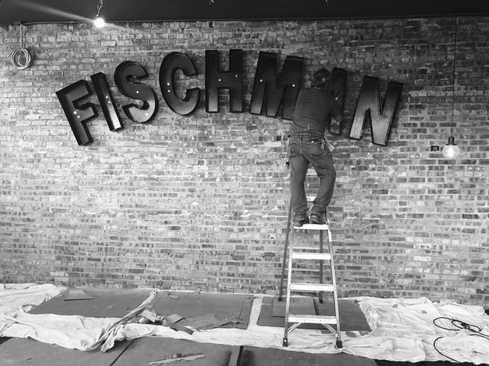 Fischman Public House | restaurant | 4058 N Milwaukee Ave, Chicago, IL 60641, USA | 7738676300 OR +1 773-867-6300