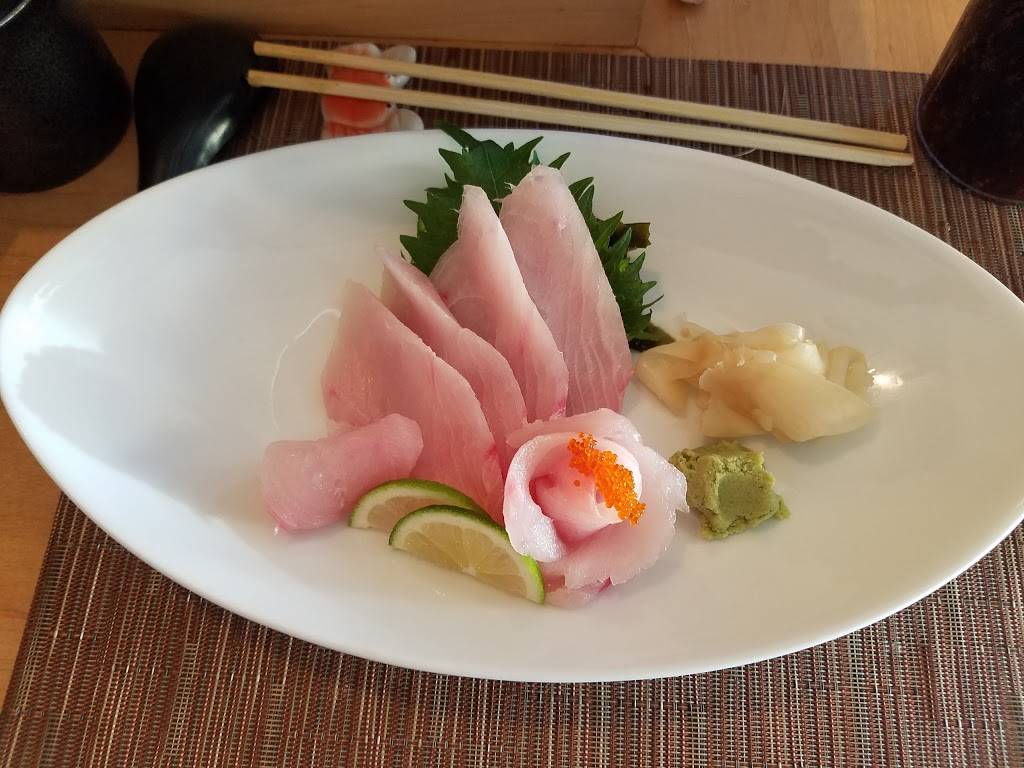 MoonCat Japanese Sushi Bistro | restaurant | 108 E Lime Ave, Monrovia, CA 91016, USA | 6262566500 OR +1 626-256-6500