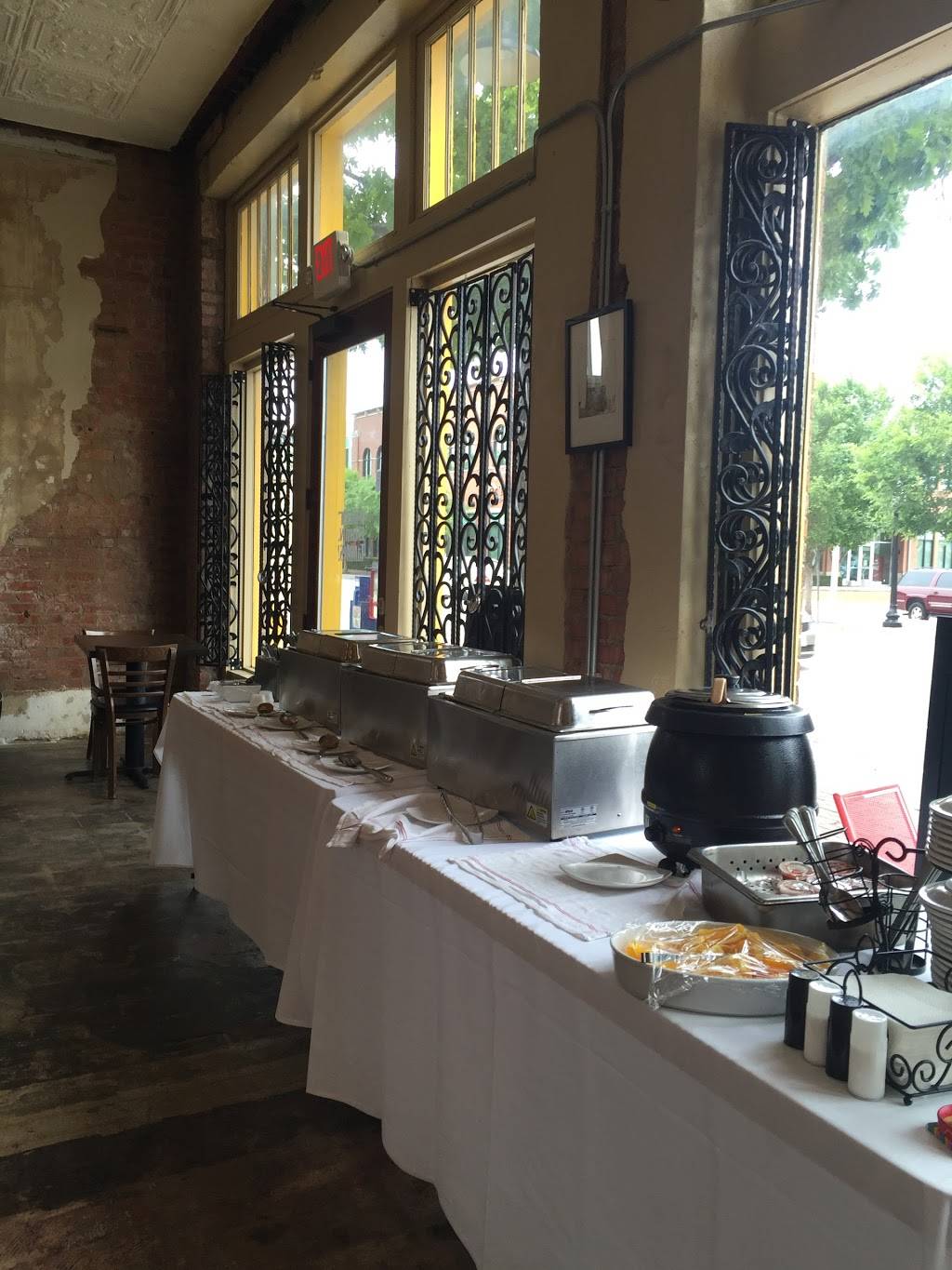 Hot Damn, Tamales! | restaurant | 713 W Magnolia Ave, Fort Worth, TX 76104, USA | 8175231836 OR +1 817-523-1836