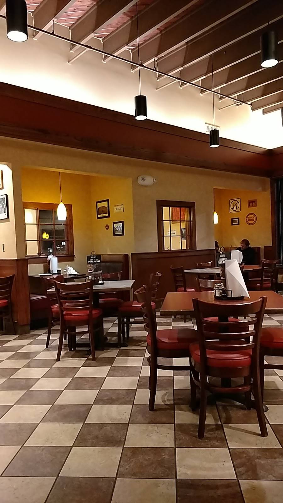 Pizza Hut | meal takeaway | 2307 WI-25 N, Menomonie, WI 54751, USA | 7152359044 OR +1 715-235-9044