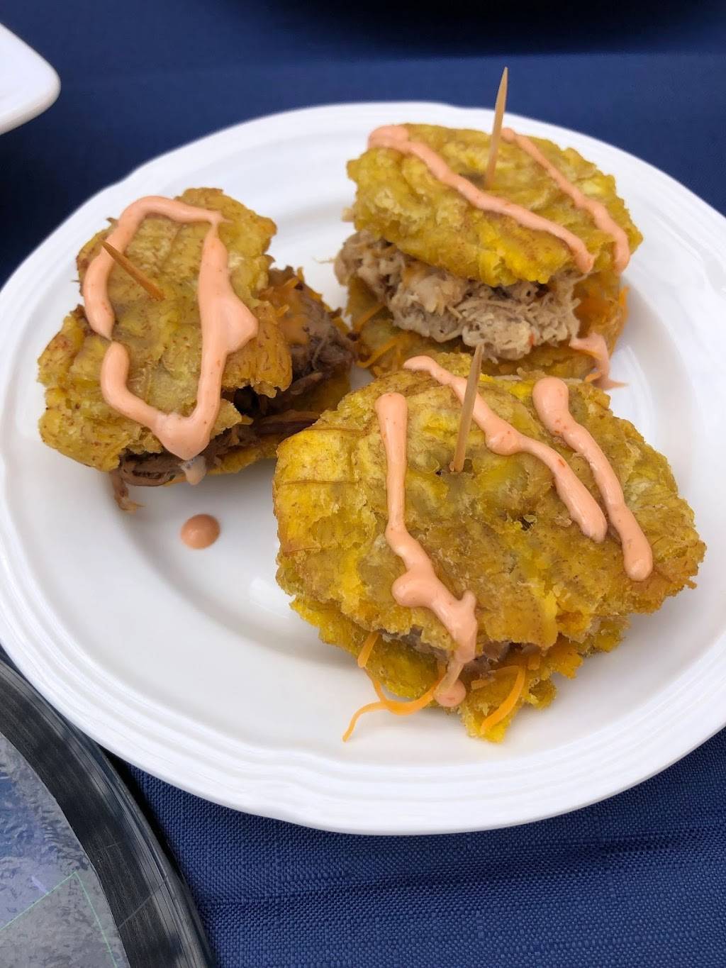 Arepa Soundtracks Venezuelan Cuisine | restaurant | 2113 N 120th Dr, Avondale, AZ 85392, USA | 4803882122 OR +1 480-388-2122