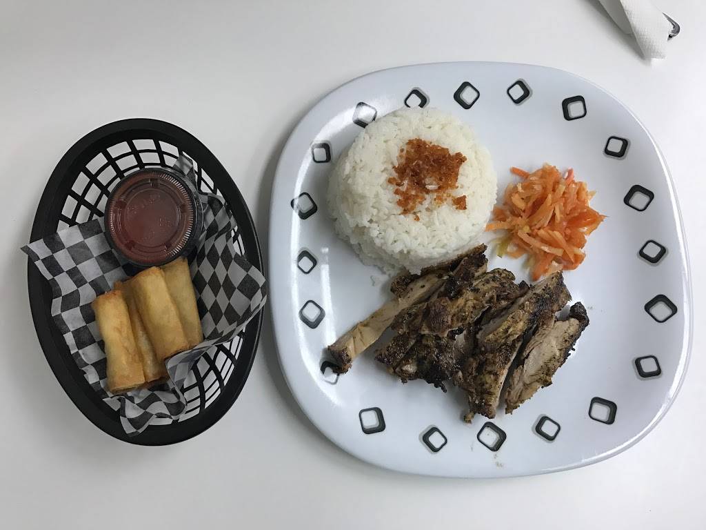 Lolas Kusina | restaurant | 96 Rexdale Blvd #4, Etobicoke, ON M9W 1N7, Canada | 4167924742 OR +1 416-792-4742