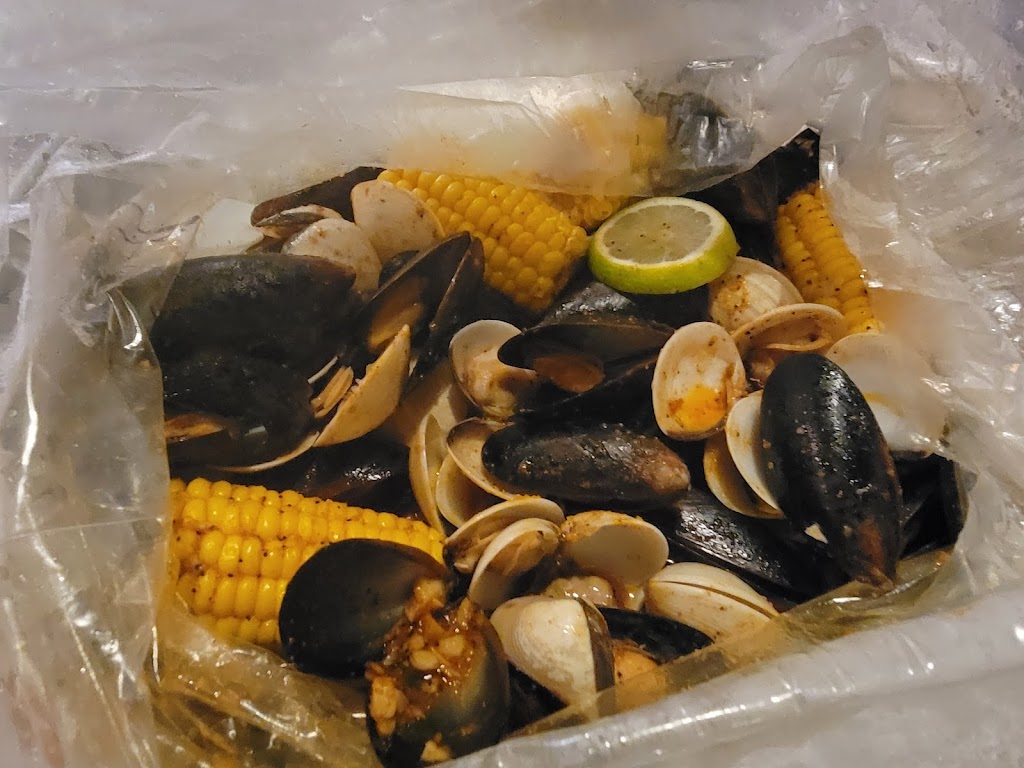 Red Crab - Juicy Seafood | restaurant | 721 N Watson Rd, Arlington, TX 76011, USA | 8173850037 OR +1 817-385-0037