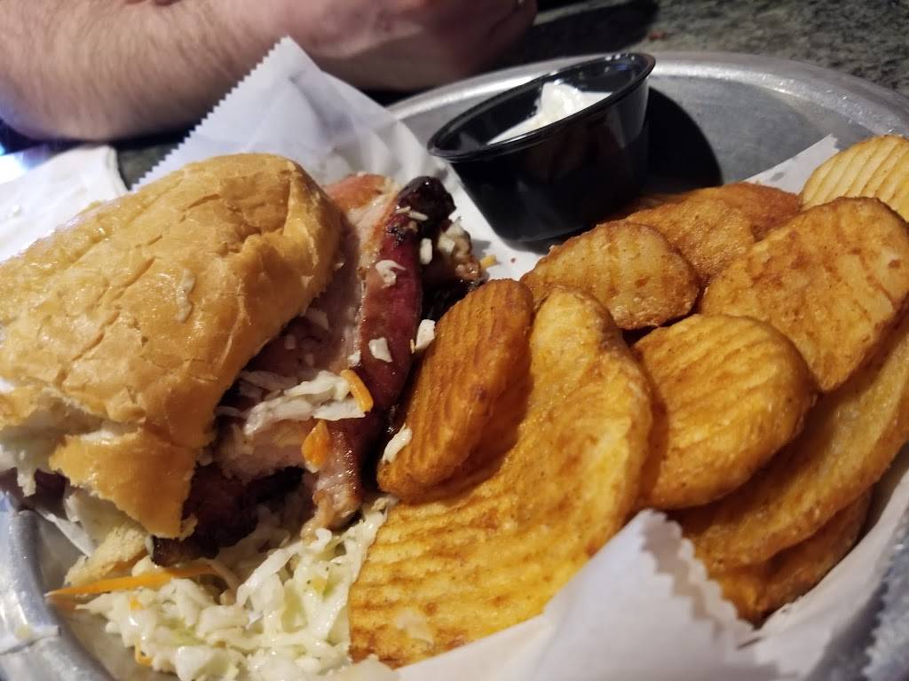 Harp & Dragon Pub | restaurant | 130 Main St, Norwich, CT 06360, USA | 8608850147 OR +1 860-885-0147