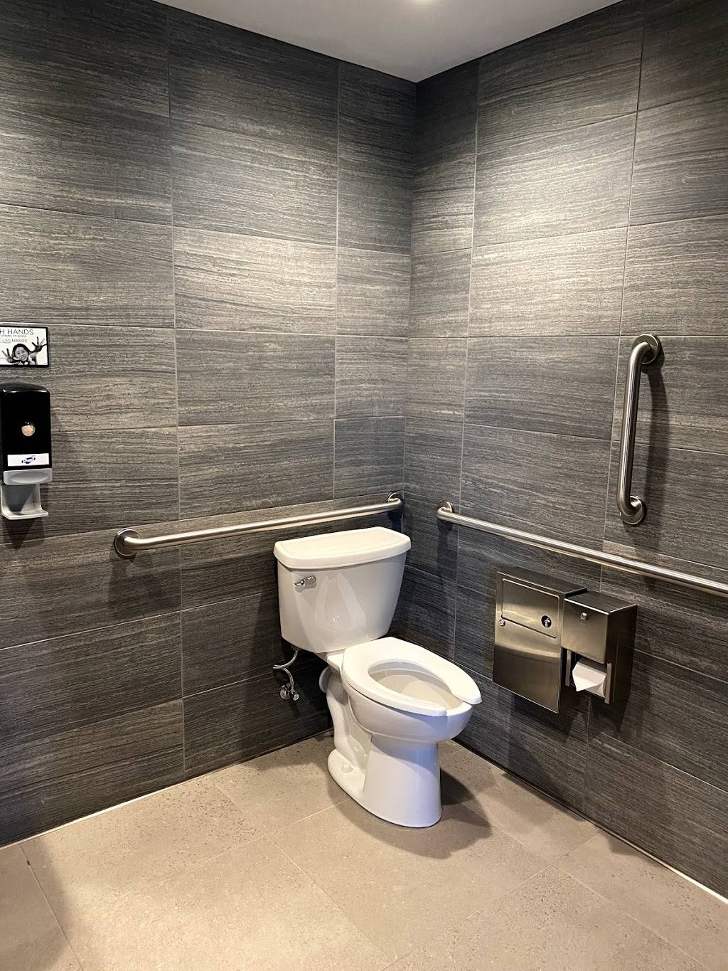 Panda Express | restaurant | 538 N Mill Rd, Vineyard, UT 84058, USA | 3852836076 OR +1 385-283-6076